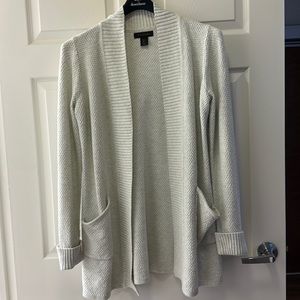 Tahari oatmeal colored sweater, size large